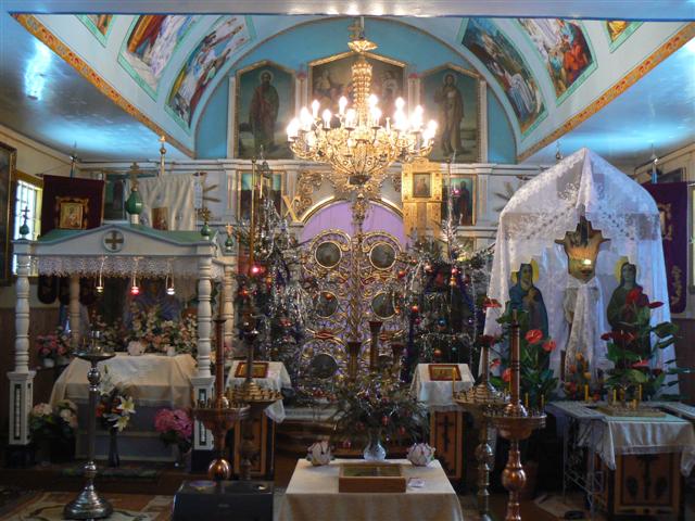 Odnowione wnętrze cerkwi w Tyniewiczach Dużych